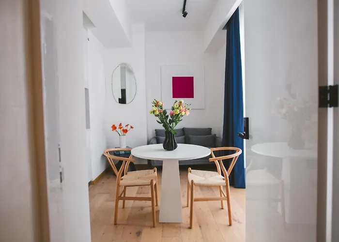Hotel Icon 701- Stylish Loft W Ac Premium Location *